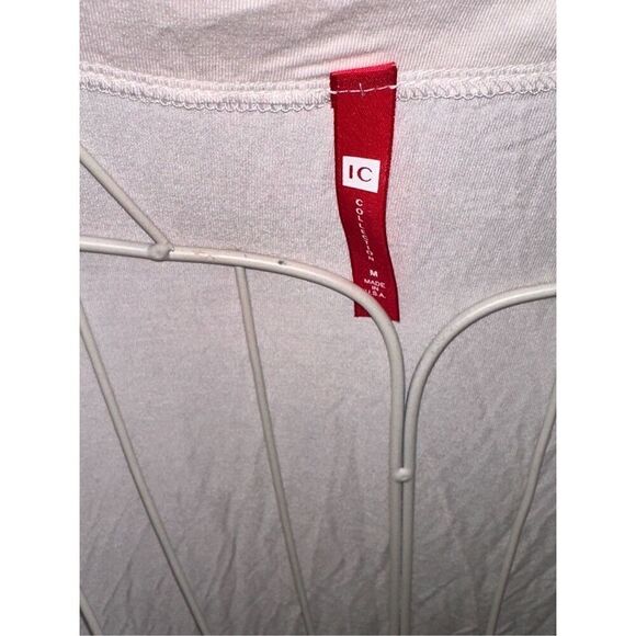 BEAUTIFUL IC Collection Triangle Tunic Top cream/white colored Sz Medium Blouse - Picture 3 of 9